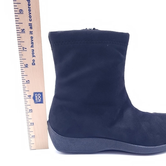 Arcopedico L8 Posh Black Faux Suede Lytech Ankle Boot Lightweight Womens Size 12 - Picture 9 of 10